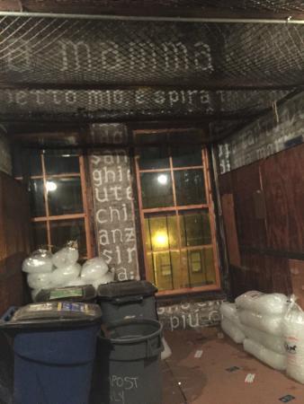 Centre d'art The Invisible Dog Art Center